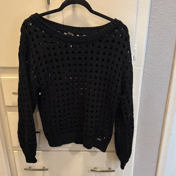 Black Open-knit Sweater - Picture 2 of 6